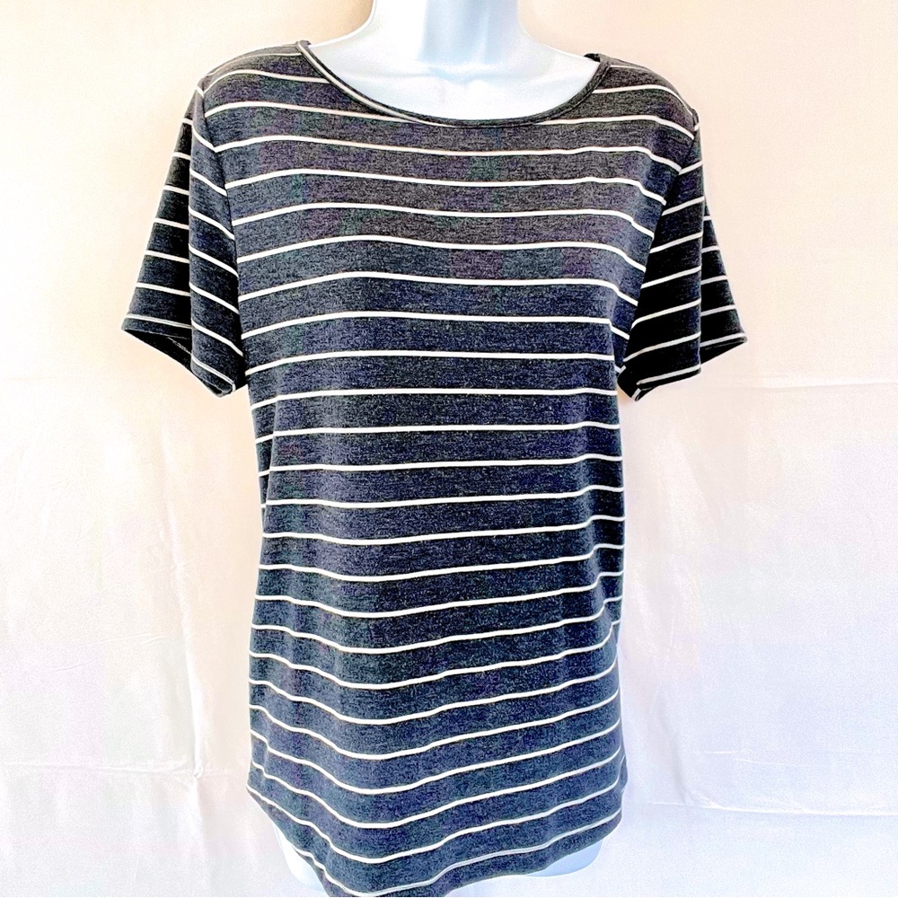Pink Clover Daisee Button Back Detail Knit Top
